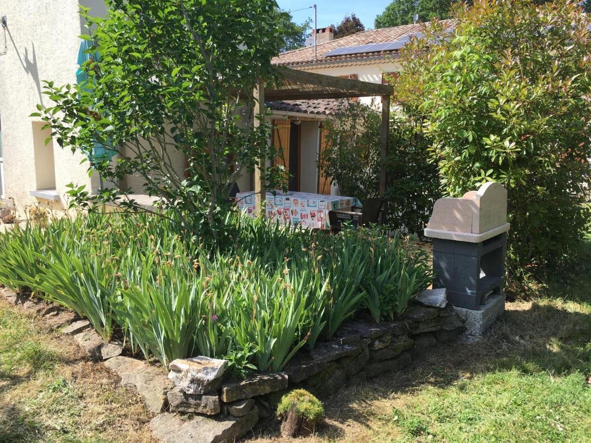 La Forestiere Pigeonnier Monclar-de-Quercy Exterior foto